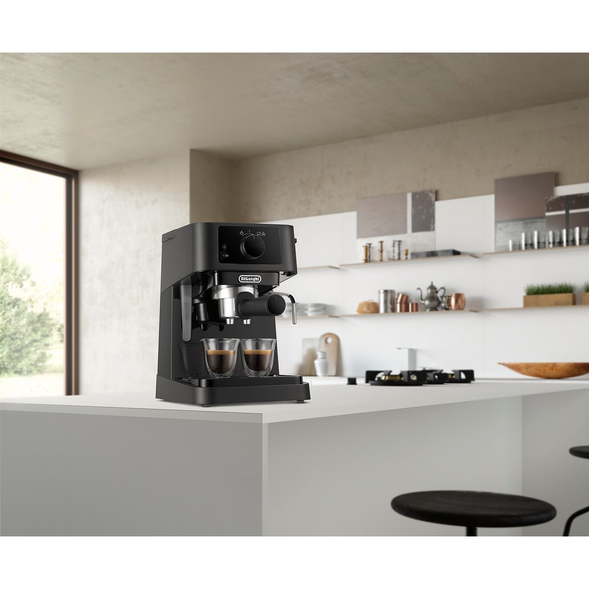 Кофеварка DeLonghi EC230 Black — фотография 5